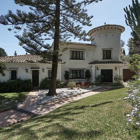 Villa Dos Palomas On The Golden Mile In Marbella Exterior foto