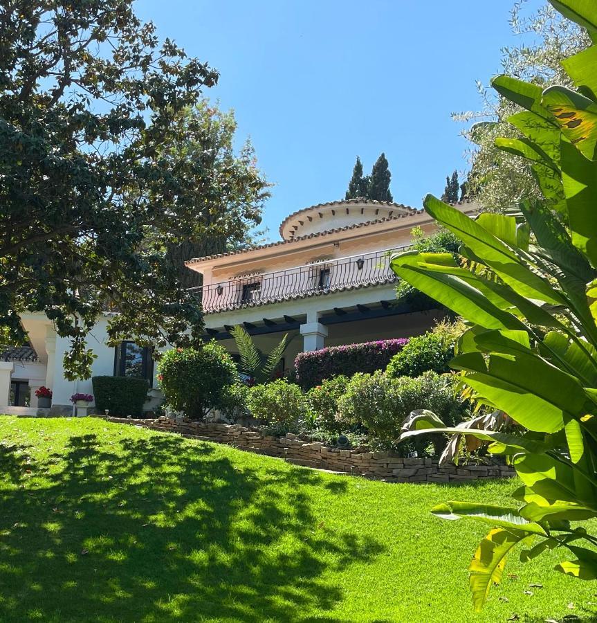 Villa Dos Palomas On The Golden Mile In Marbella Exterior foto